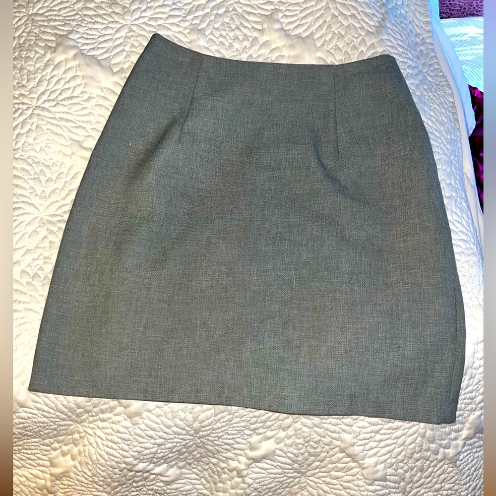 Juniors size 3/4 Heather grey mini skirt by Be Smart